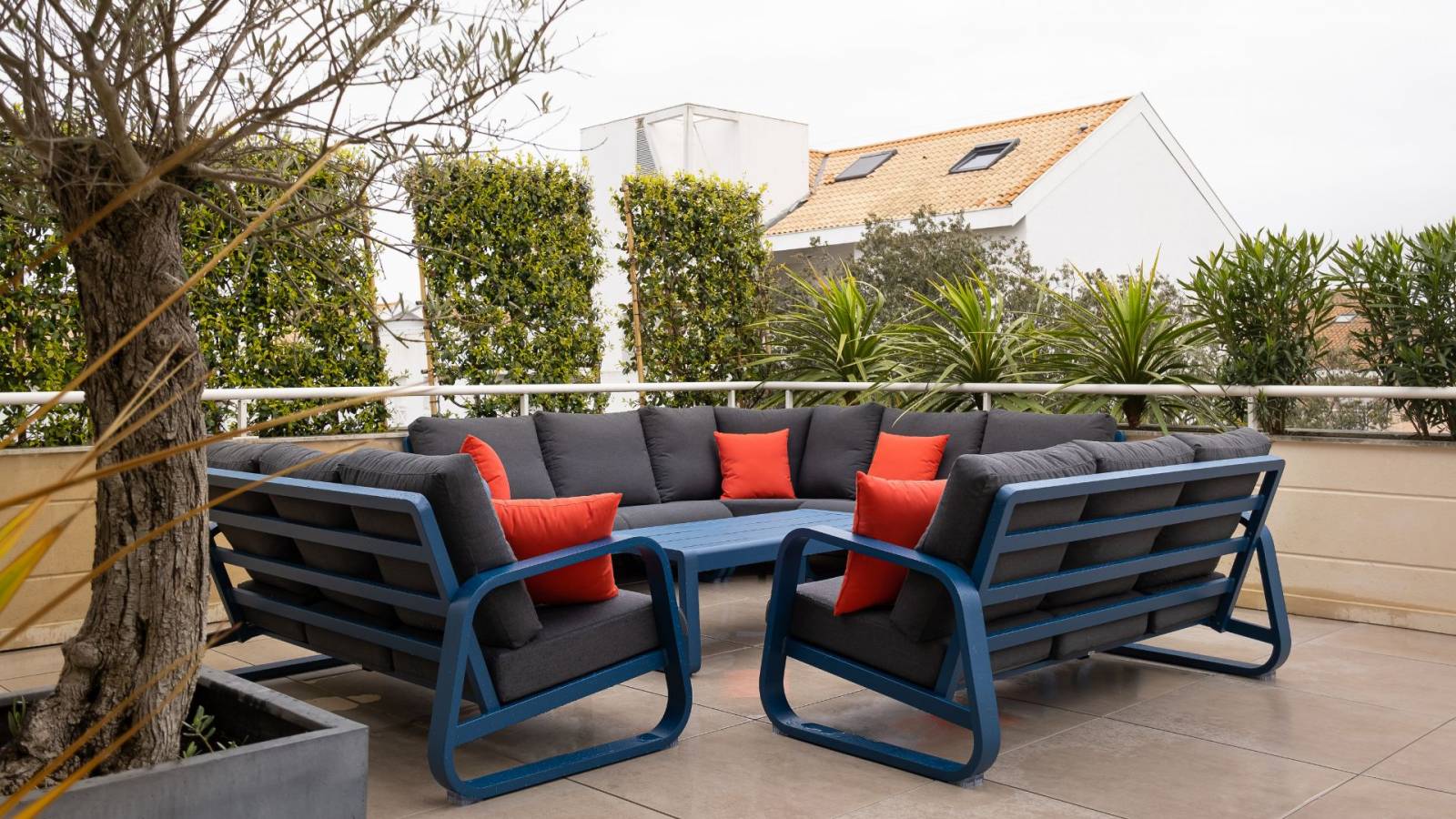 Comment décorer un salon de jardin à Bordeaux ?